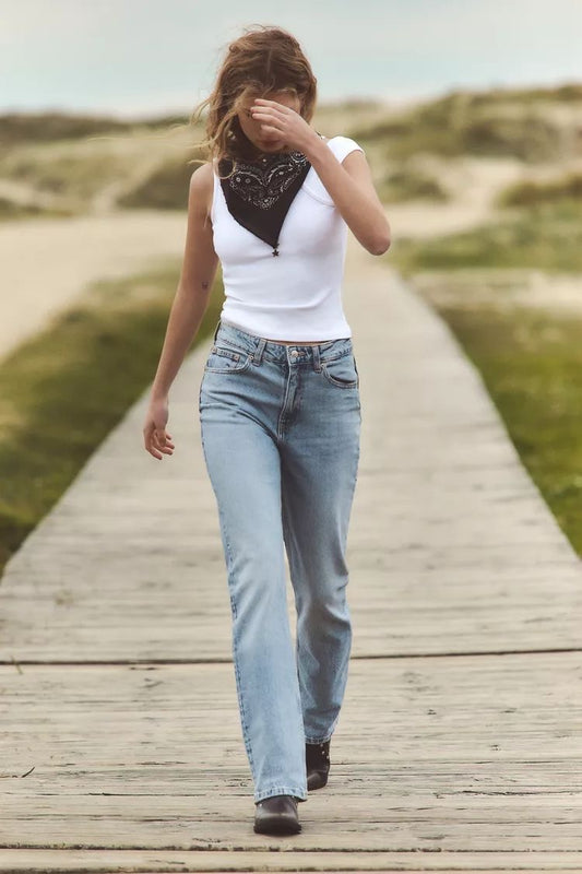 High Rise Straight Fit jeans