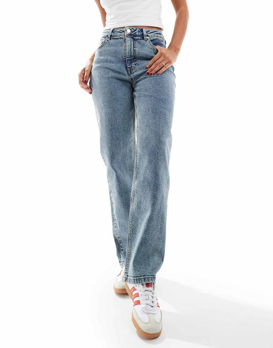 Heart Pocket Straight leg jeans